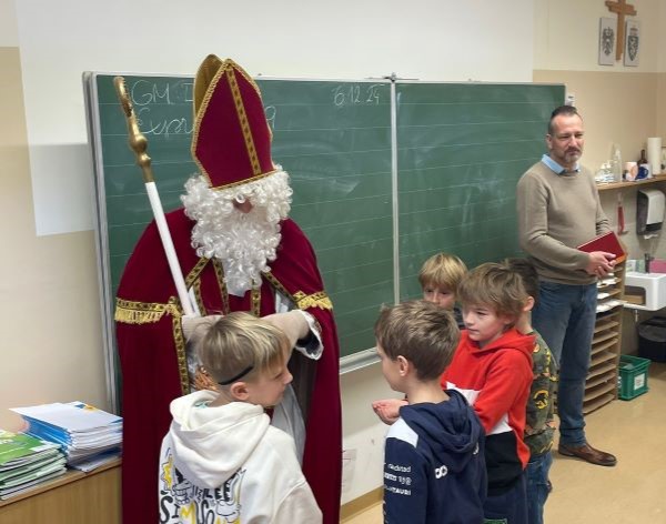 VS Frohnleiten - 20241209-Nikolaus3.jpg